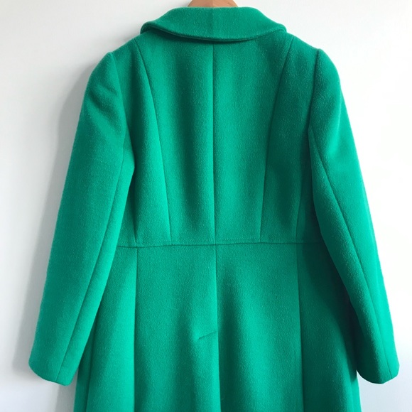Emerald Green Coat with Polka Dot Lining and Removable Faux Fur Collar - Picture 4 of 9